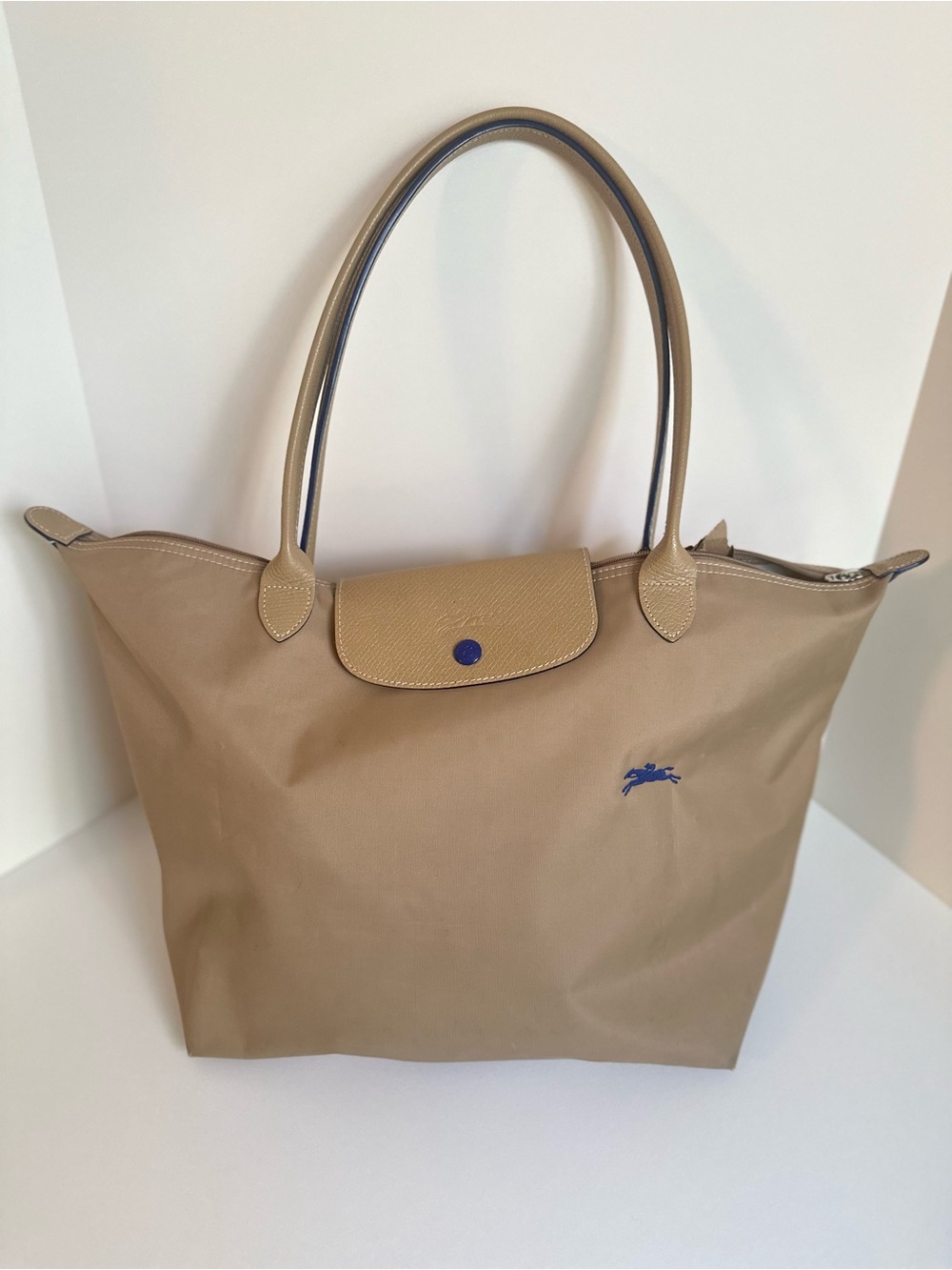 Longchamp Le Pliage Club Medium Shoulder Bag